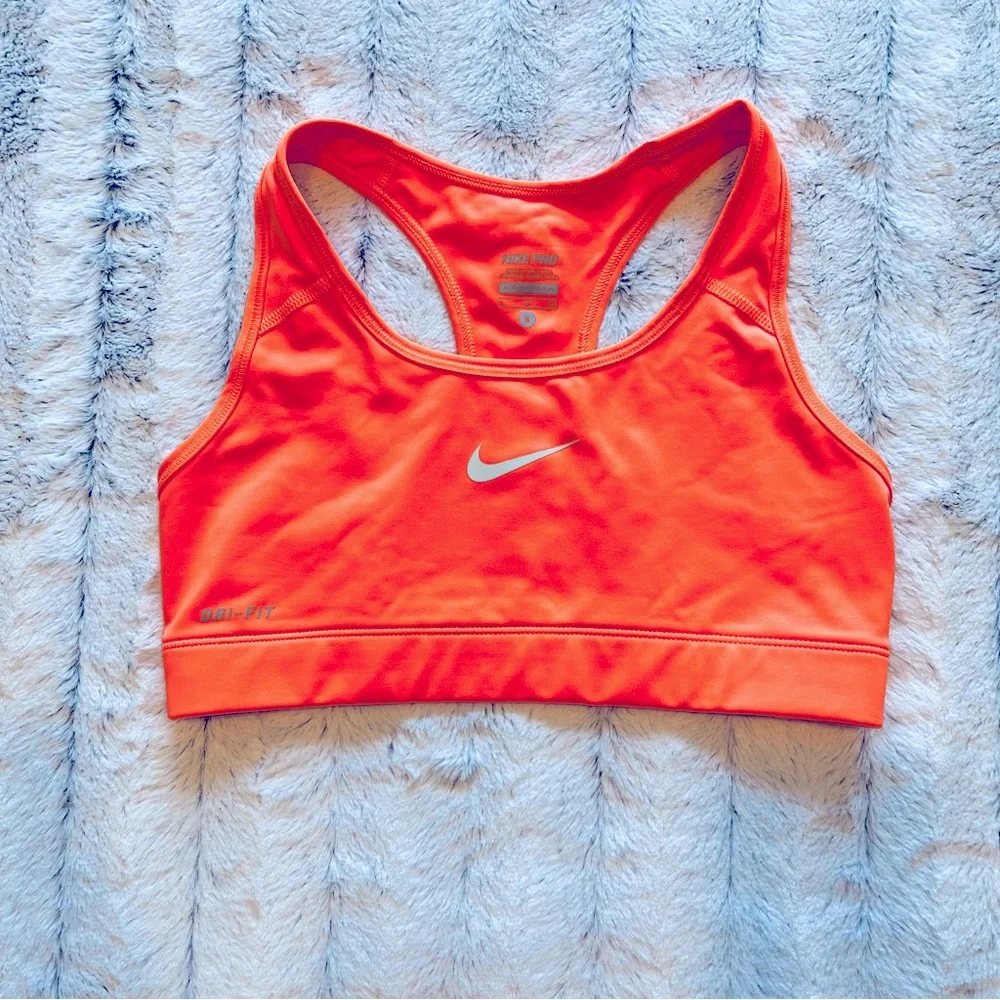 Nike Pro dri-fit sports bra